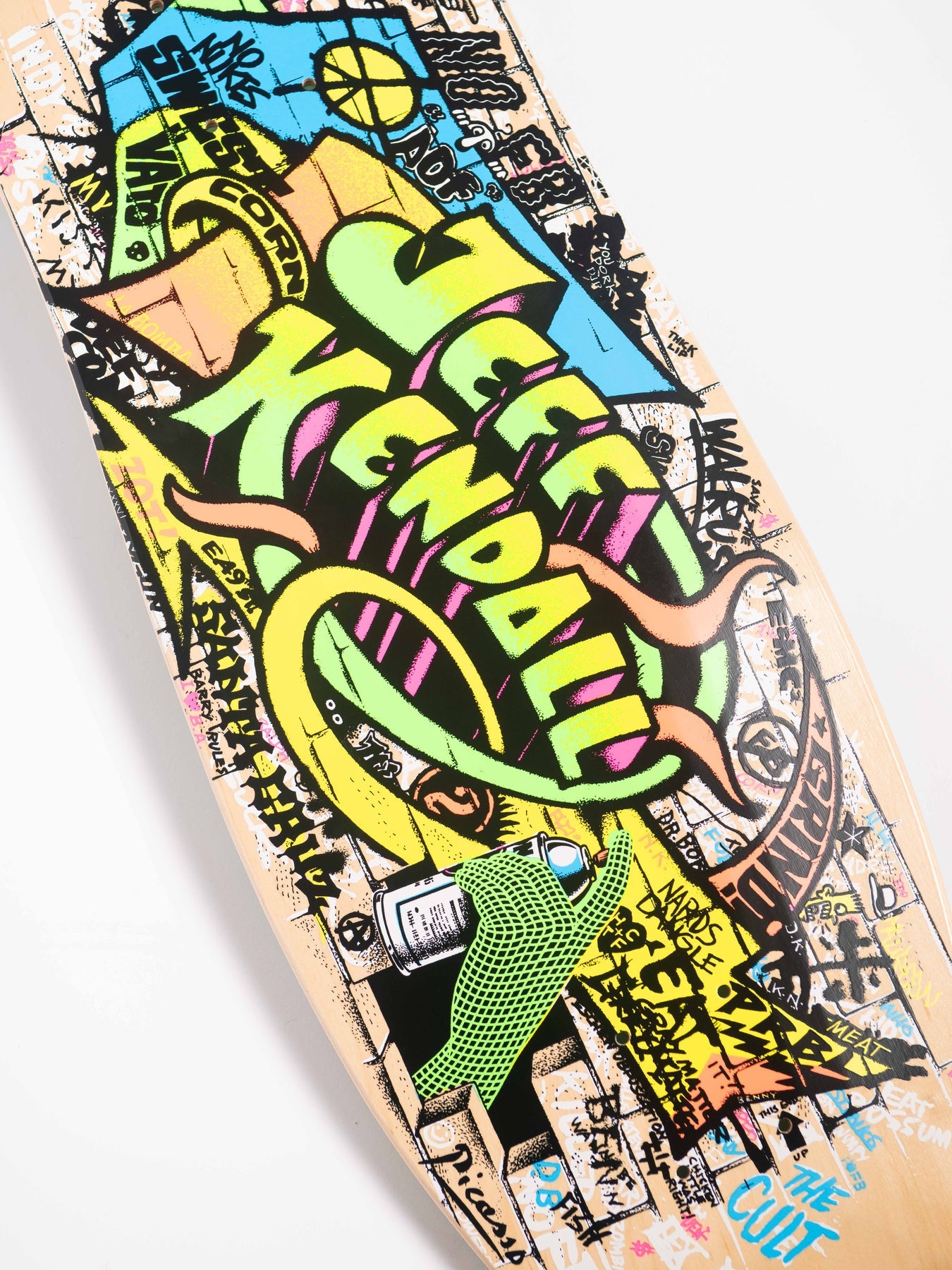 Santa Cruz Skateboard Complete Kendall Graffiti Reissue 9.69" x 29.85"