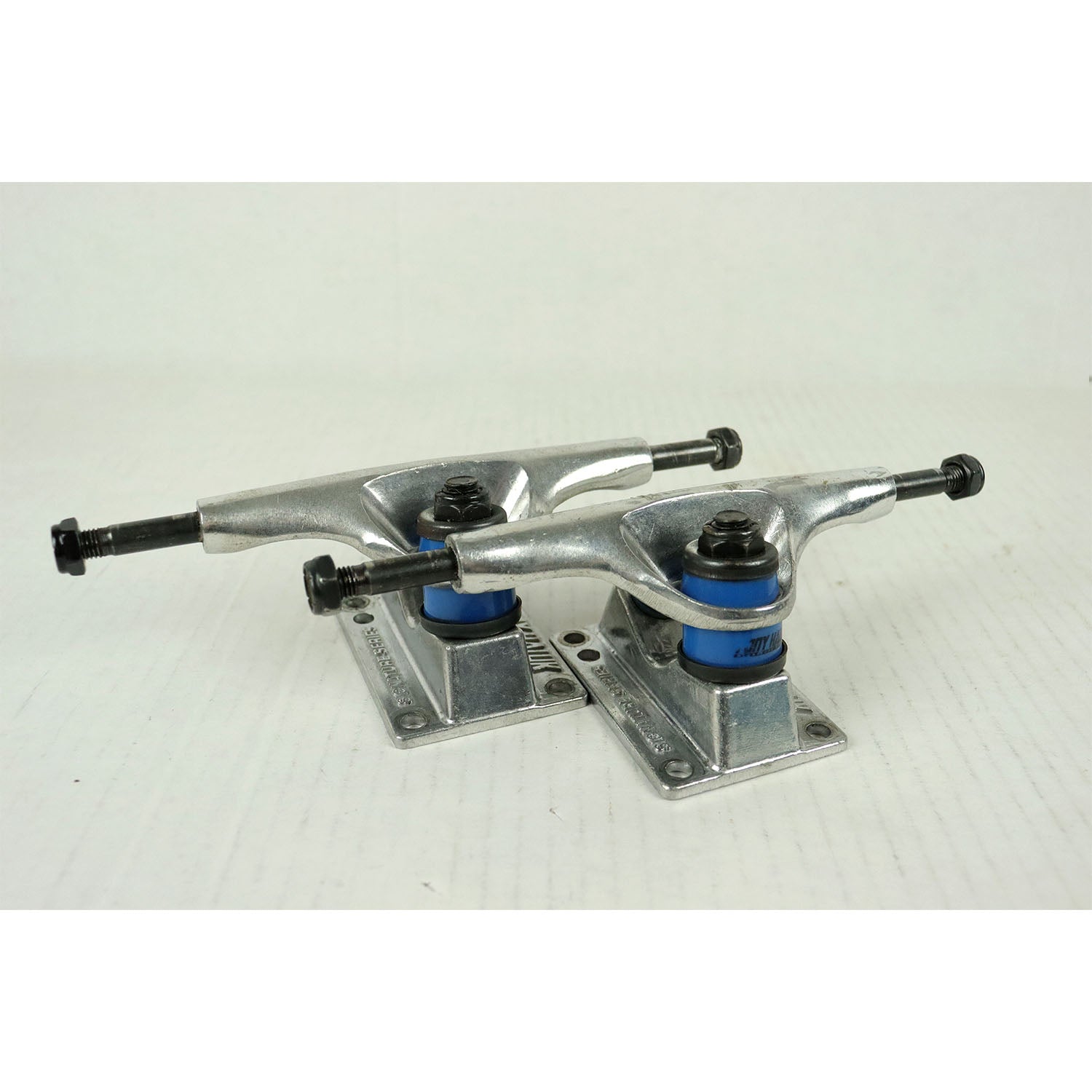 Blem Tony Hawk Skateboard Trucks Silver 5.0 (Pair)