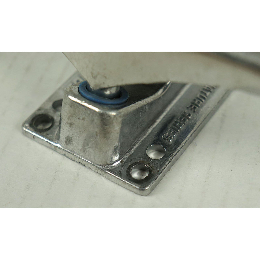 Blem Tony Hawk Skateboard Trucks Silver 5.0 (Pair)