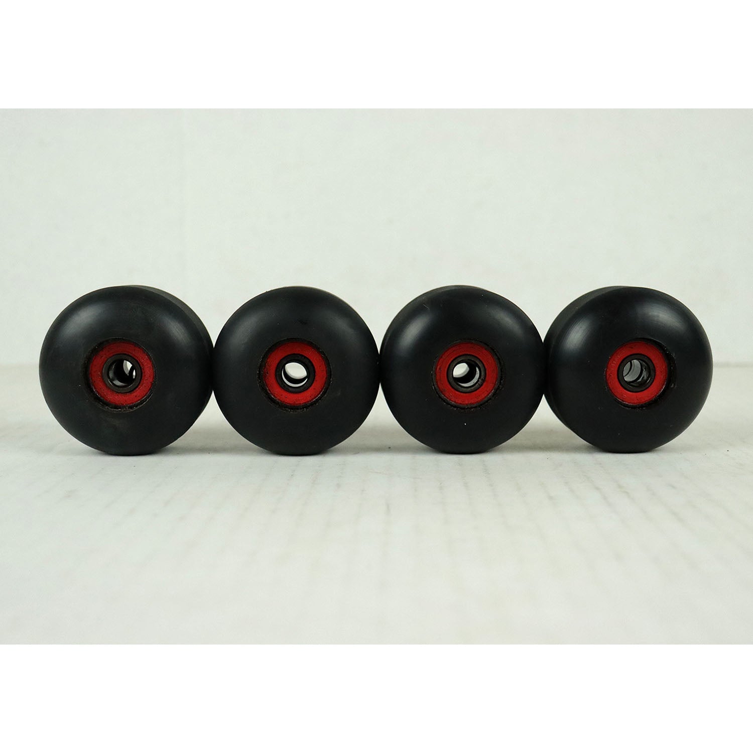 Blem Skateboard Wheels 52mm x 32mm Black 97A with Bearings