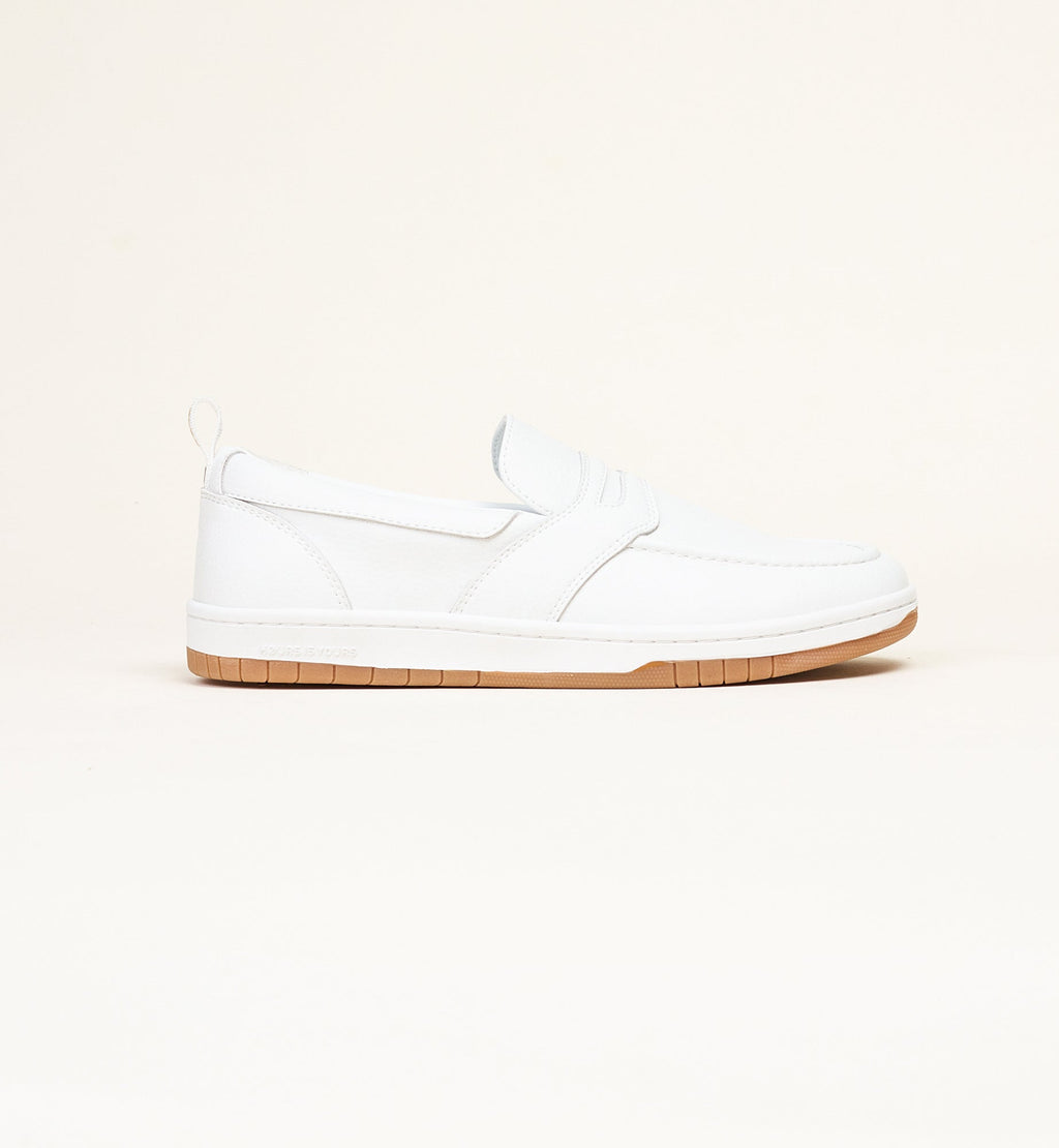 Hours is Yours Skateboard Shoes Cohiba SL90 White/Gum