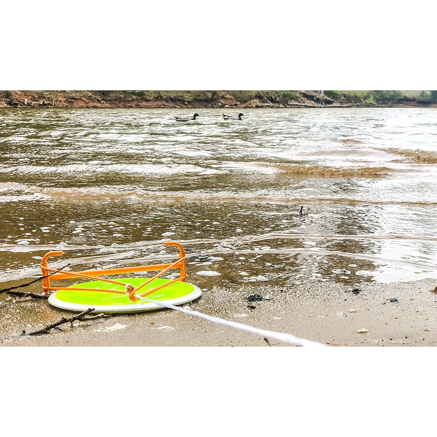 MVP Disc Golf Hive Disc Claw Water Retrieval Tool Folds Fits in Bag Choose Color
